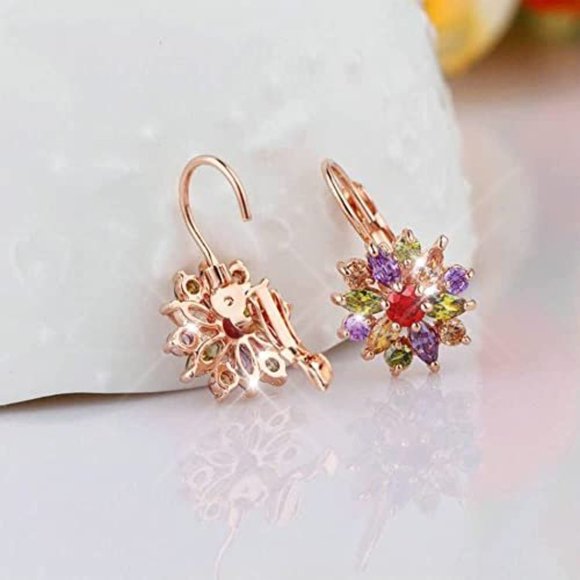 NEW Sparkling Bling Swarovski Crystal Rhinestone Snowflake Earrings + FR… - Picture 2 of 6